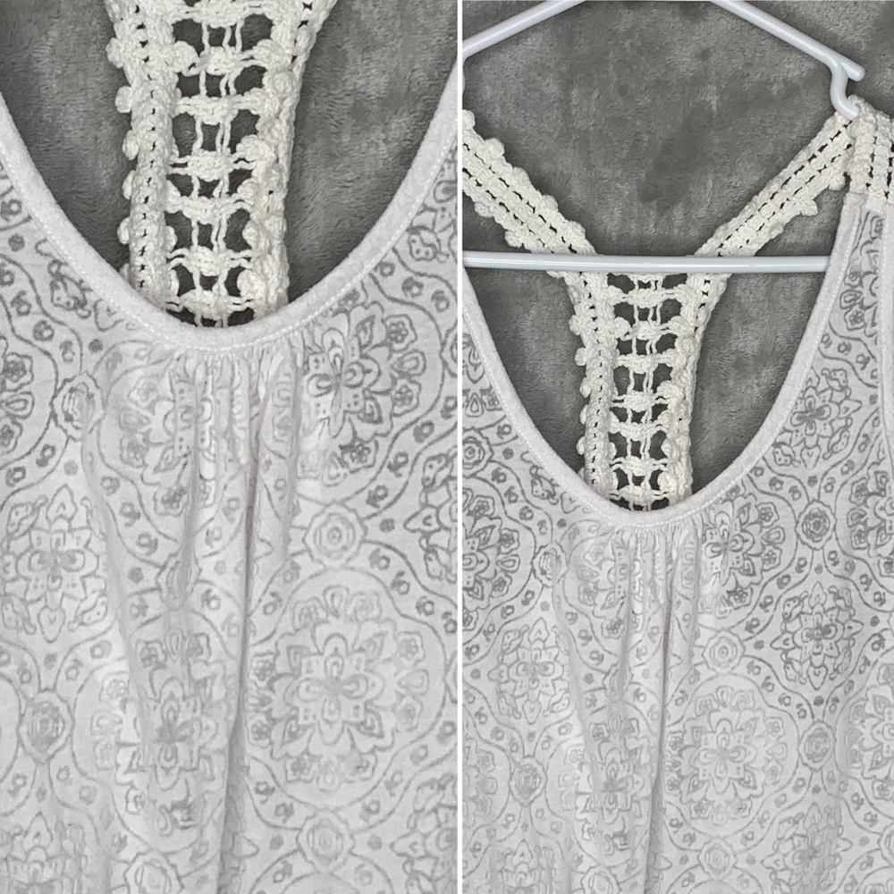 White Razorback Tank with Fun Design - Picture 2 of 3